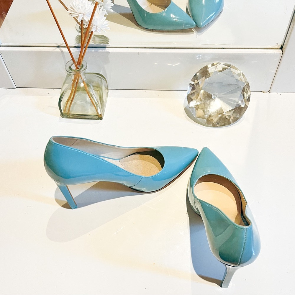 LIGHT BLUE NINE WEST HEELS 9.5 (NEW)